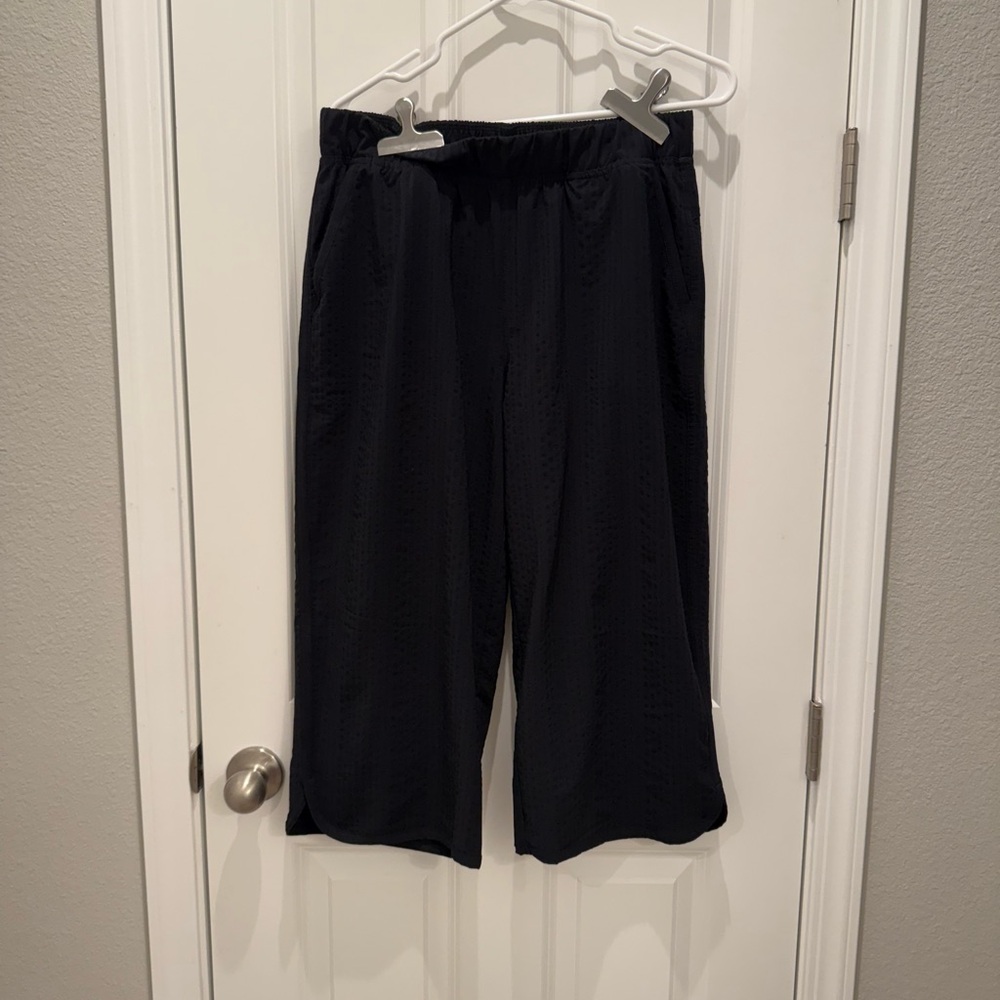Title Nine Black Slaycation Wide Leg Cropped Pant